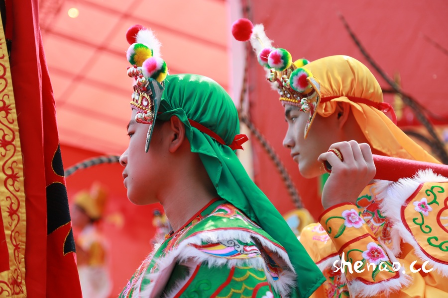 汕头市第四届妈祖文化节在南澳县深澳天后宫隆重举行 2016-04-22 汕头市第四届妈祖文化节在南澳县深澳天后宫隆重举行 2016-04-22